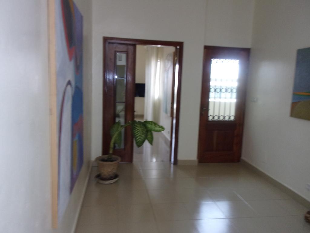 Appartement Meuble A Mbao Dakar Buitenkant foto