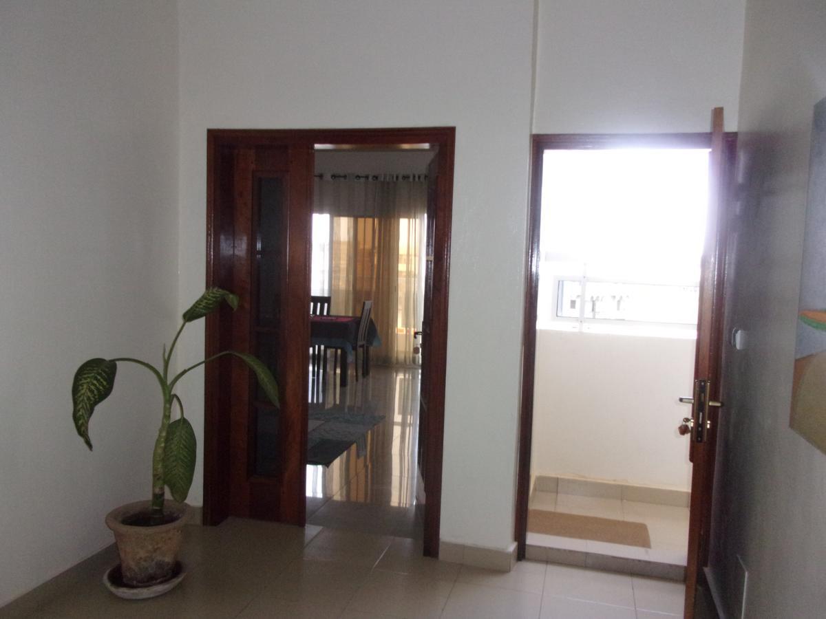 Appartement Meuble A Mbao Dakar Buitenkant foto