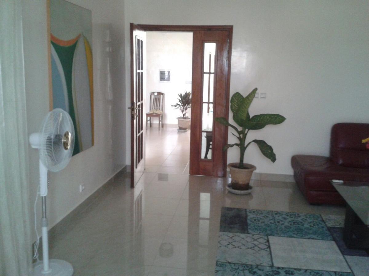 Appartement Meuble A Mbao Dakar Buitenkant foto