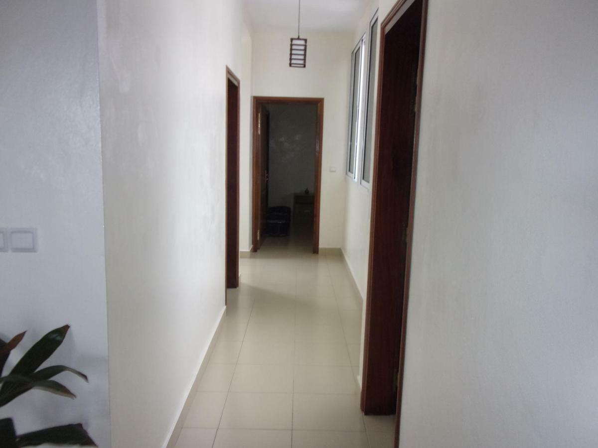 Appartement Meuble A Mbao Dakar Buitenkant foto