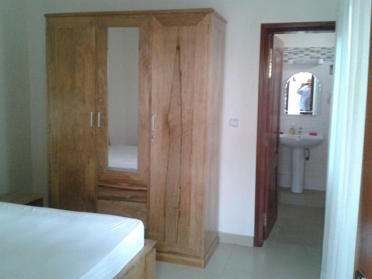 Appartement Meuble A Mbao Dakar Buitenkant foto